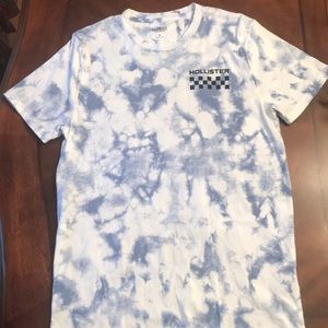 White black and light blue Hollister shirt